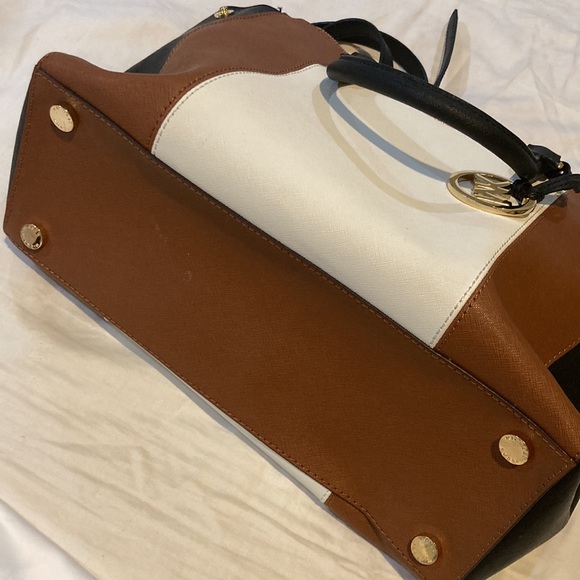 Michael Kors Bag - Picture 7 of 7